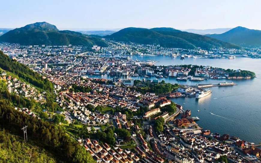 Norveç'in ikinci büyük şehri olan Bergen